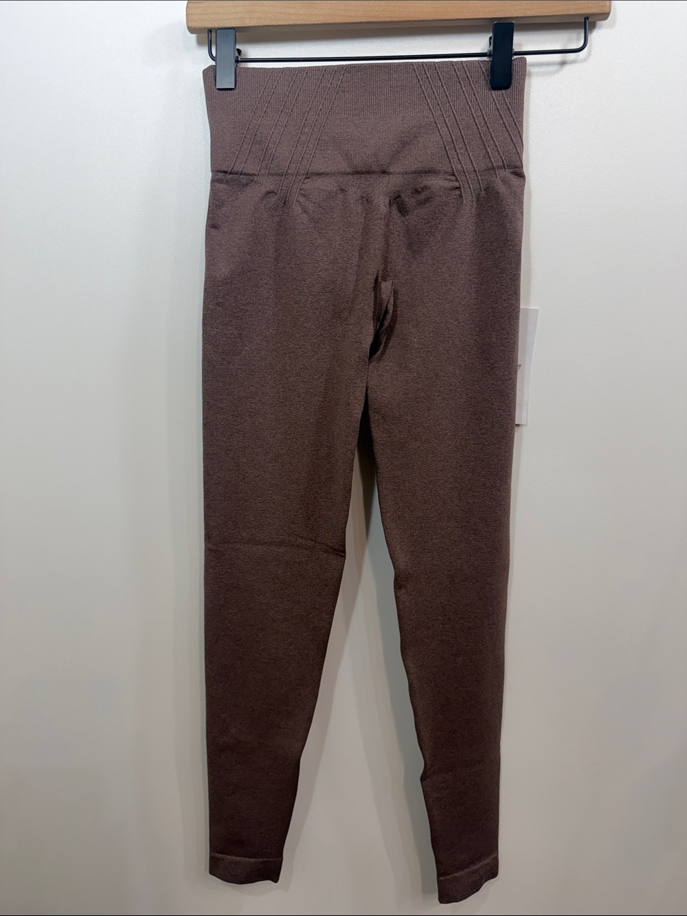BuffBunny collection form seamless leggings in mocha berry size small. NWT.
